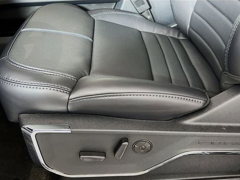 New 2026 Ford F450 Platinum w/ FX4 Off-Road Package image 23