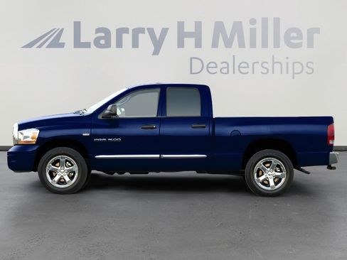 Used 2008 Dodge Ram 1500 Truck SLT image 3