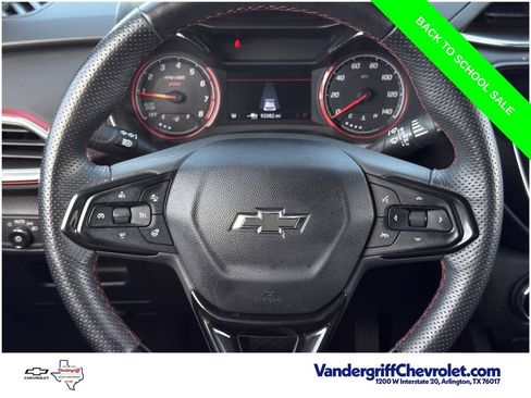 Used 2023 Chevrolet TrailBlazer RS w/ Sun and Liftgate Package FWD image 13