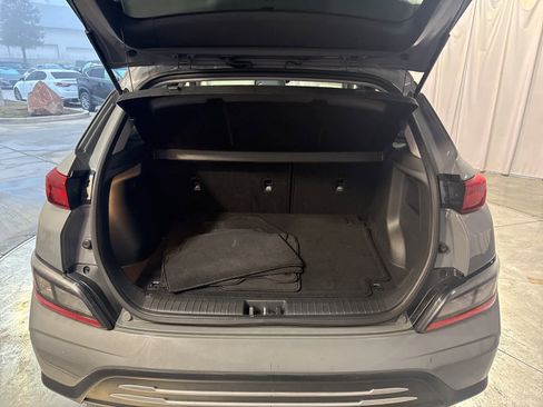 Used 2023 Hyundai Kona SE w/ Cargo Package image 14
