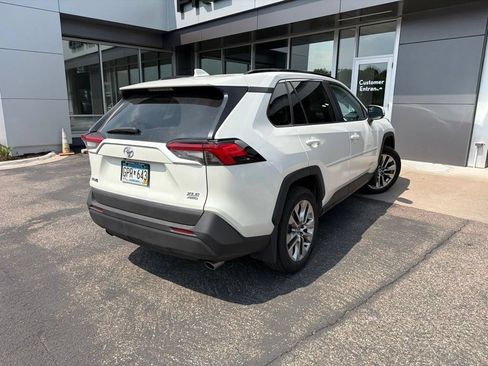 Used 2021 Toyota RAV4 XLE Premium AWD/4WD image 20