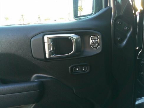 Used 2025 Jeep Wrangler Unlimited Sport S 4xe AWD/4WD image 29