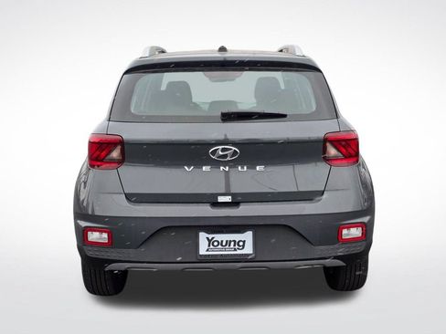 Used 2026 Hyundai Venue SEL FWD image 4