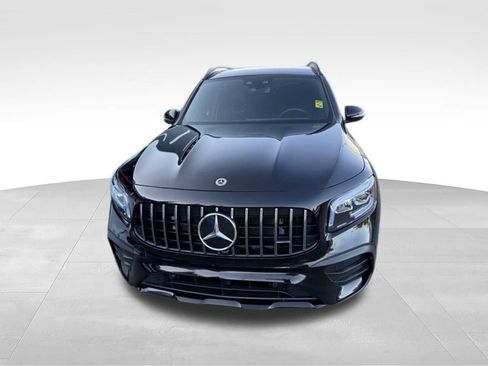 Used 2021 Mercedes-Benz GLB 35 AMG 4MATIC image 3