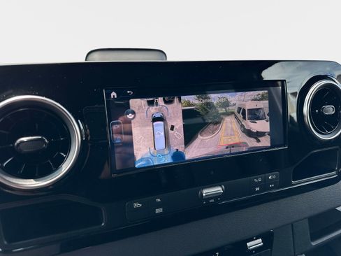 New 2025 Mercedes-Benz Sprinter 2500 image 17