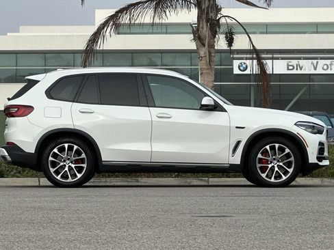 Used 2022 BMW X5 xDrive45e w/ Climate Comfort Package image 2
