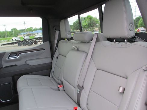 New 2026 GMC Sierra 1500 SLT w/ SLT Premium Plus Package AWD/4WD image 13