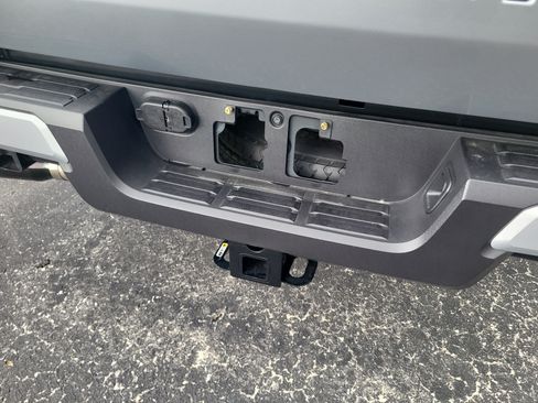 Used 2025 Toyota Tacoma SR5 RWD image 11