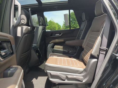 New 2026 GMC Yukon Denali Ultimate AWD/4WD image 26