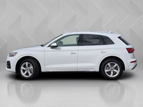 Used 2024 Audi Q5 2.0T Premium image 3