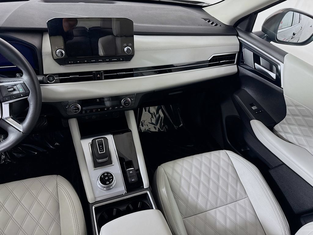 Used 2023 Mitsubishi Outlander SEL AWD/4WD image 26