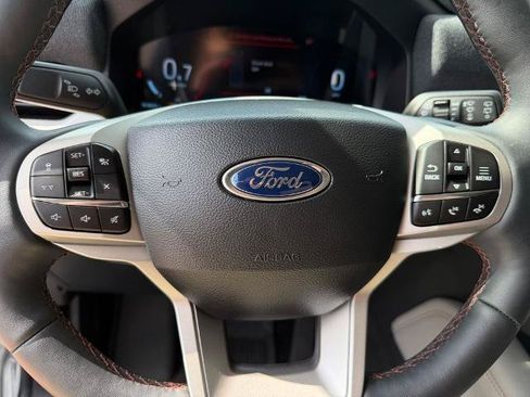 Certified 2026 Ford Explorer Active w/ Active Comfort Package RWD image 21