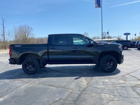 Used 2022 Chevrolet Silverado 1500 LT Trail Boss w/ Convenience Package II AWD/4WD image 13