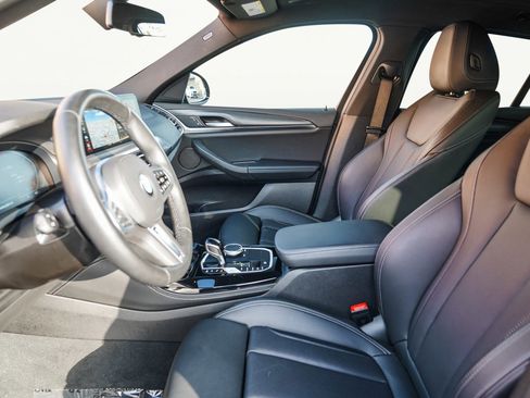 Used 2025 BMW X4 xDrive30i image 21