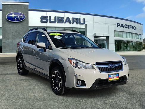 Used 2017 Subaru Crosstrek 2.0i Limited image 1