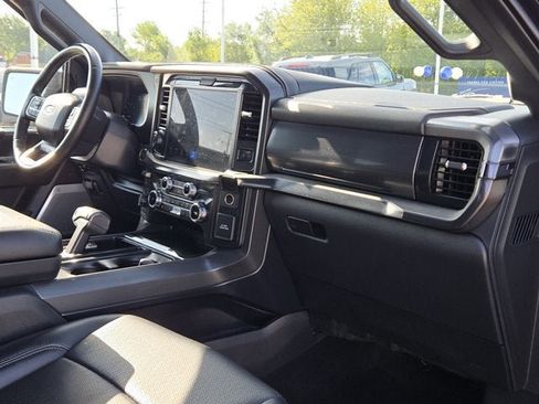 Used 2025 Ford F150 Lariat w/ Equipment Group 502A High AWD/4WD image 5