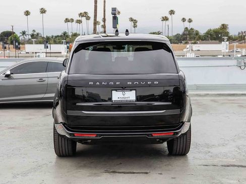 Used 2025 Land Rover Range Rover Long Wheelbase SE AWD/4WD image 8