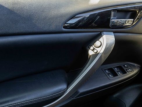 Used 2023 Mitsubishi Eclipse Cross SE image 16