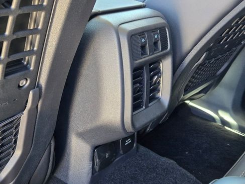 New 2026 Ford Bronco Badlands AWD/4WD image 10