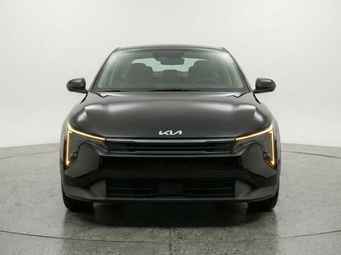 Used 2025 Kia K4 LXS image 2