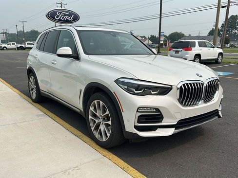 Used 2019 BMW X5 xDrive40i w/ Premium Package 2 AWD/4WD image 3