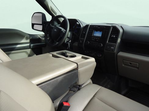 Used 2022 Ford F350 XL w/ Power Equipment Group image 29