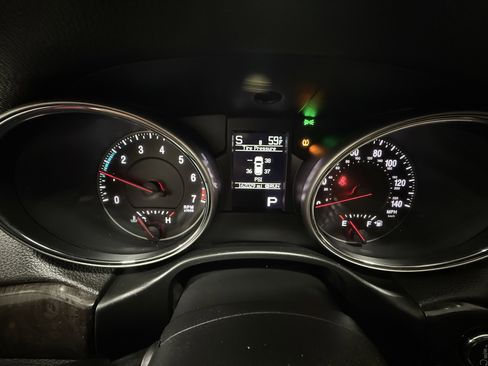 Used 2013 Jeep Grand Cherokee Laredo image 31