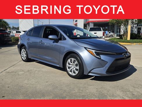 Certified 2023 Toyota Corolla LE image 1