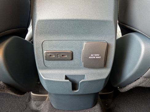 New 2025 Ford Maverick Lariat w/ Black Appearance Package image 12