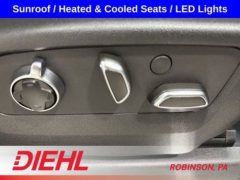 Used 2022 GMC Sierra 1500 AT4X image 16