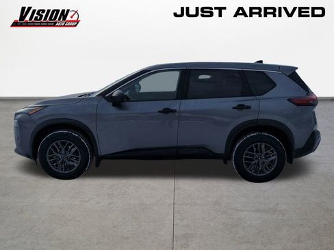 Used 2023 Nissan Rogue S image 8