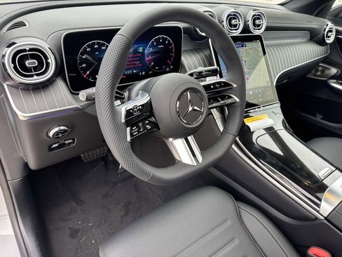 New 2026 Mercedes-Benz GLC 300 GLC 300 image 10