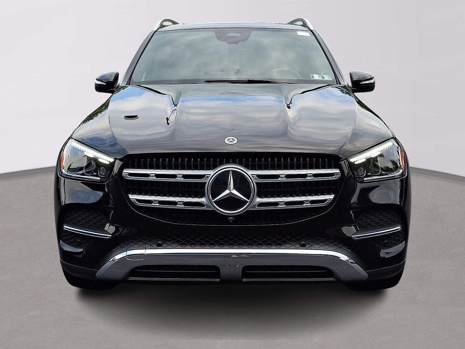 Certified 2025 Mercedes-Benz GLE 450 4MATIC image 2