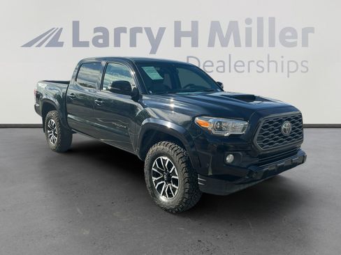 Used 2020 Toyota Tacoma TRD Sport w/ Technology Package image 7