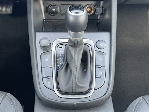 Certified 2023 Hyundai Kona Limited image 18