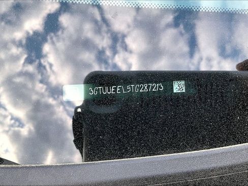 New 2026 GMC Sierra 1500 AT4 w/ AT4 Premium Package image 8