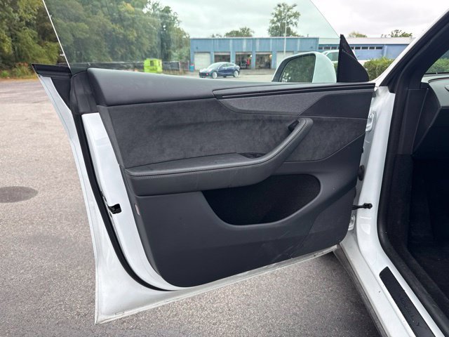 Used 2026 Tesla Model Y Long Range AWD/4WD image 11