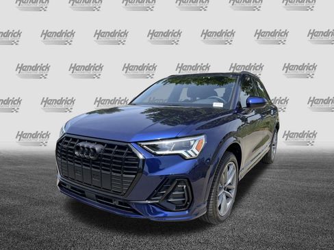 Certified 2025 Audi Q3 2.0T Premium w/ Convenience Package AWD/4WD image 6