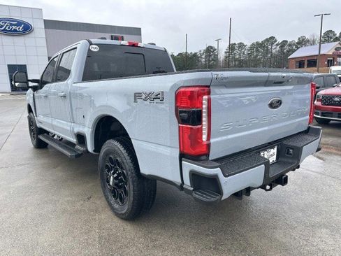 New 2026 Ford F250 Lariat w/ Black Appearance Package image 5
