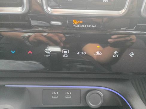 New 2026 Nissan Sentra SR w/ Floor Mat Package FWD image 16