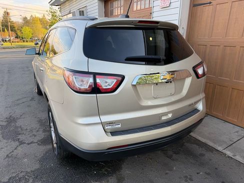 Used 2016 Chevrolet Traverse LT AWD/4WD image 5