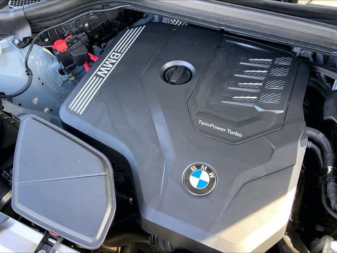 Used 2023 BMW X4 xDrive30i w/ M Sport Package AWD/4WD image 33