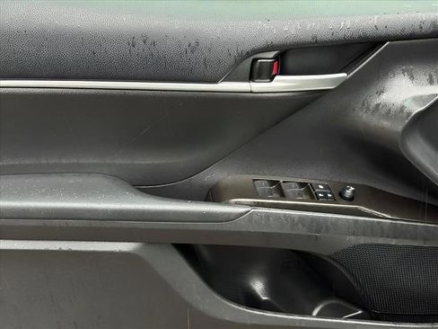 Used 2023 Toyota Camry SE image 17