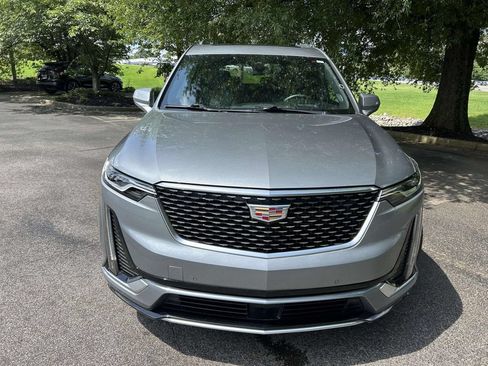 Used 2024 Cadillac XT6 Premium Luxury w/ Technology Package FWD image 6