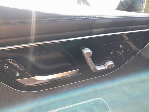 Used 2024 Mercedes-Benz GLC 43 AMG 4MATIC w/ Driver Assistance Package image 6