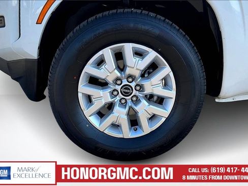 Used 2022 Nissan Frontier SV RWD image 33
