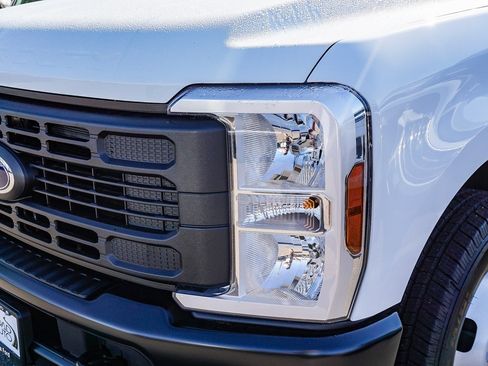 New 2025 Ford F350 XL image 5