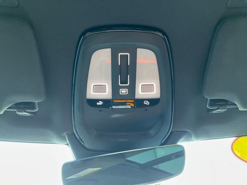 Certified 2023 Volvo XC90 B6 Ultimate w/ Protection Package Premier image 19