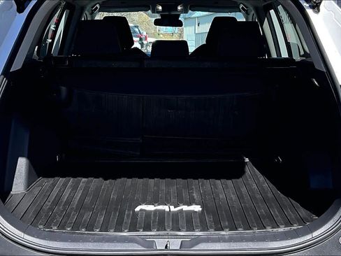 Used 2023 Toyota RAV4 LE AWD/4WD image 30