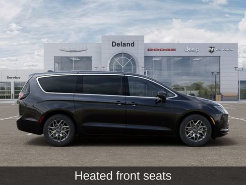 New 2027 Chrysler Pacifica Limited FWD image 24
